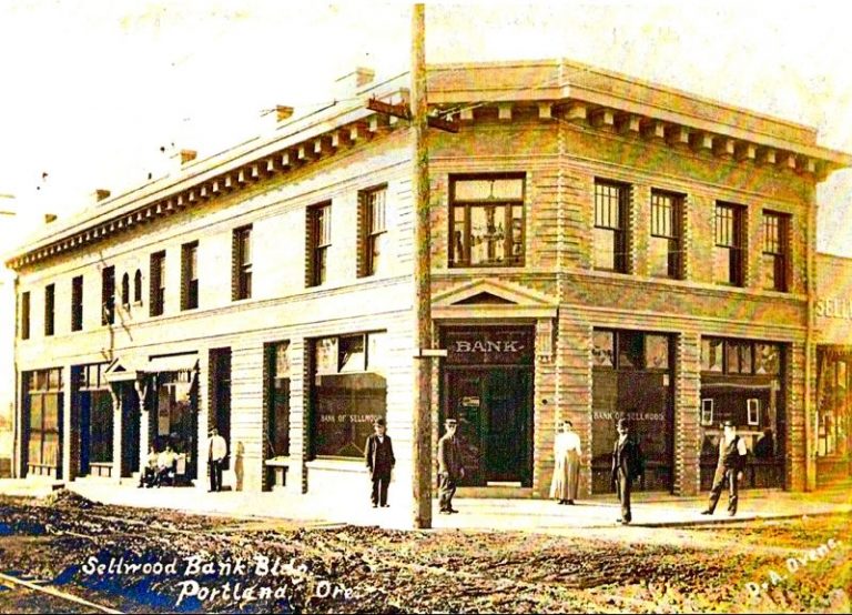 Image of Sellwood Bank Building